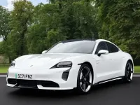 Usado Porsche Taycan Performance Package 500 kW (680 HP) 2021 Branco Sedan
