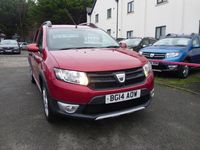 Begagnad Dacia Sandero Ambiance 2014 Röd Halvkombi