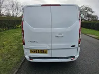 Begagnad Ford Transit Custom Limited 130 HK (95 kW) 2019 Vit Van