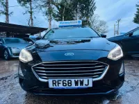 Usado Ford Focus Titanium 120 HP (88 kW) 2018 Preto Carrinha