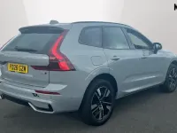 Nuevo Volvo XC60 Plus 250 CV (183 kW) 2026 Gris SUV
