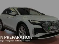Usado Audi Q4 e-tron S-Line 150 kW (204 HP) 2022 Branco SUV