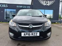 Second-hand Vauxhall Viva 75 CP (55 kW) 2016 Negru Hatchback