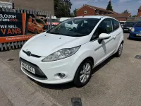 Used Ford Fiesta Zetec 2010 White Hatchback