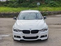 Begagnad BMW 320 M Sport 2017 Vit Kombi