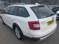 Used Skoda Octavia Scout 4x4 135 HP (99 kW) 2016 White Estate