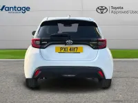 Used Toyota Yaris Design 113 HP (83 kW) 2023 White Hatchback