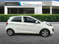 Used Kia Picanto 68 HP (50 kW) 2014 White Hatchback
