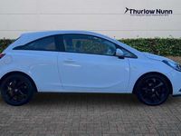 Used Vauxhall Corsa SRi 90 HP (66 kW) 2015 White Hatchback