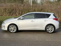 Used Toyota Auris 136 HP (100 kW) 2015 Silver Estate