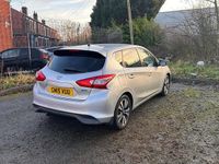 Used Nissan Pulsar Tekna 110 HP (80 kW) 2015 Silver Hatchback