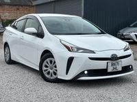 Used Toyota Prius 122 HP (89 kW) 2021 White Hatchback
