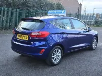 Begagnad Ford Fiesta Zetec 2018 Blå Halvkombi