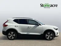 Used Volvo XC40 Plus 211 HP (155 kW) 2023 White SUV