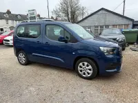 Begagnad Vauxhall Combo S 110 HK (80 kW) 2020 Blå Minibuss