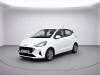 Used Hyundai i10 SE 67 HP (49 kW) 2023 White Hatchback