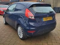 Used Ford Fiesta 95 HP (69 kW) 2015 Blue Van