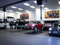 Begagnad Mini Cooper Hatch 134 HK (98 kW) 2019 Grå Halvkombi