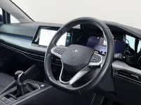 Used VW Golf VIII Life 131 HP (96 kW) 2023 Blue Hatchback
