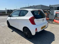 Used Kia Picanto 66 HP (48 kW) 2016 White Hatchback