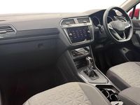 Usado VW Tiguan Life 150 HP (110 kW) 2021 Vermelho SUV
