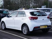 Used Kia Rio 101 HP (74 kW) 2023 White Hatchback