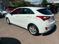 Used Hyundai i30 Style 128 HP (94 kW) 2013 White Hatchback