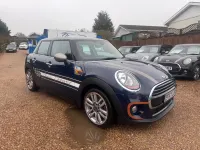 Begagnad Mini Cooper Hatch 2018 Blå Halvkombi