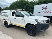 Used Toyota HiLux Active 150 HP (110 kW) 2018 White Pickup