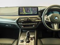 Used BMW 520 M Sport 184 HP (135 kW) 2021 White Estate