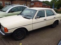 Used Mercedes E230 1983 Cream Sedan