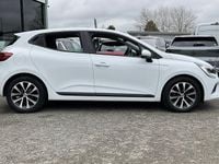 Used Renault Clio V Iconic 90 HP (66 kW) 2022 Hatchback