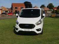 Used Ford Transit Custom Limited 185 HP (136 kW) 2021 White Estate