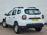Used Dacia Duster Essentiel 90 HP (66 kW) 2022 White SUV