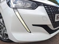 Usado Peugeot 208 Active 100 HP (73 kW) 2020 Branco Citadino
