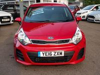 Used Kia Rio 84 HP (61 kW) 2016 Red Hatchback