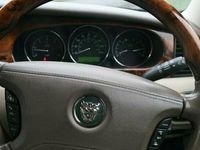 Used Jaguar XJ 204 HP (150 kW) 2005 Silver Sedan