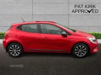 Used Renault Clio V Evolution 90 HP (66 kW) 2023 Red Hatchback