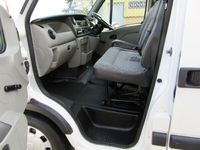 used Renault Master MM35dCi 120 Medium Roof Van