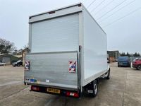 Usado Ford Transit S 130 HP (95 kW) 2021 Branco Cabrios
