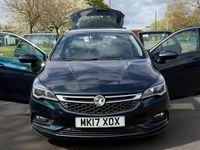 Used Vauxhall Astra Elite 136 HP (100 kW) 2017 Green Estate