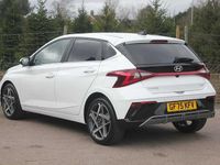 New Hyundai i20 Premium 101 HP (74 kW) 2025 White Hatchback