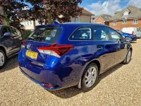 Used Toyota Auris Business Edition 112 HP (82 kW) 2015 Blue Estate