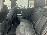 Used Land Rover Defender SE Dynamic 249 HP (183 kW) 2021 Metallic  santorini black SUV