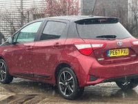 Used Toyota Yaris Hybrid 101 HP (74 kW) 2017 Red Hatchback