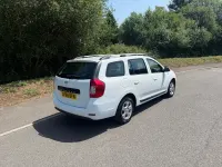 Used Dacia Logan MCV Lauréate 88 HP (64 kW) 2016 Alpine white Estate