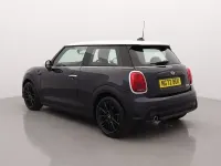 Gebraucht Mini Cooper Exclusive 134 PS (98 kW) 2022 Blau Kleinwagen