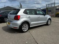 Begagnad VW Polo SE 90 HK (66 kW) 2015 Silver Halvkombi