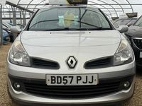 Usado Renault Clio II Dynamique 2007 Prateado Citadino