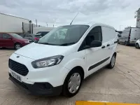 Used Ford Transit Courier 100 HP (73 kW) 2022 White Van